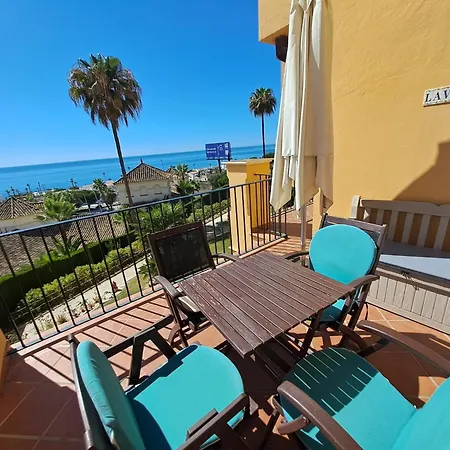Amplio Y Cerca Del Mar Disponible Parking